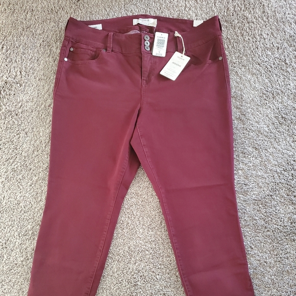 torrid Denim - Brand new Torrid Jeggings- Maroon